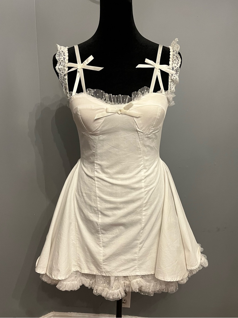 Sweet Cat White Babydoll Dress With Double Tulle Underskirt, size S